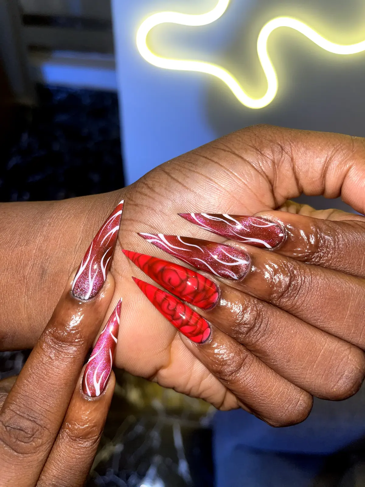 Marble effect manicure